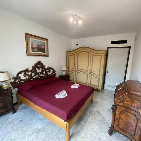 Tiziano Apartament Viareggio